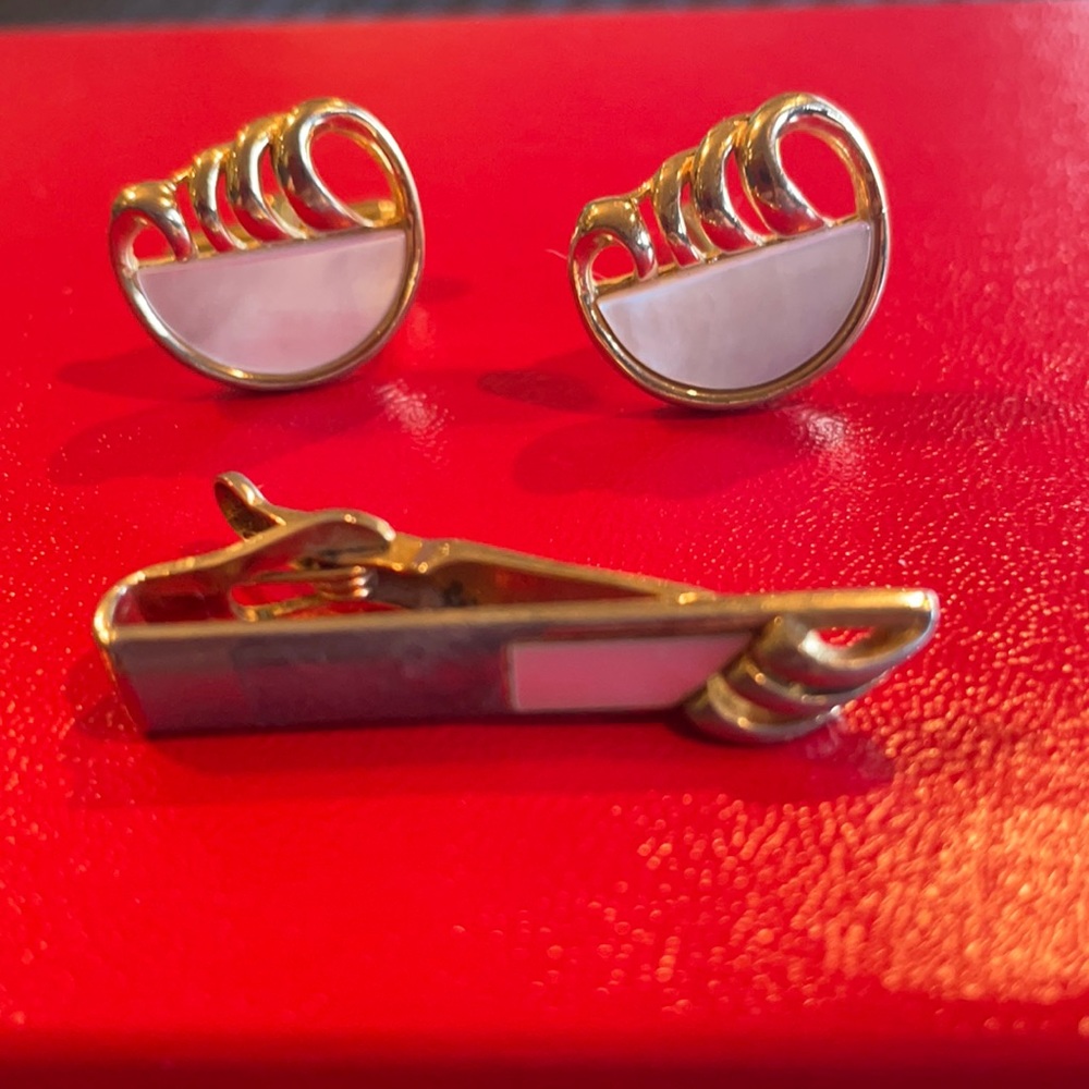 Vintage Swank gold tone and mother of pearl tie tack and cuff link set